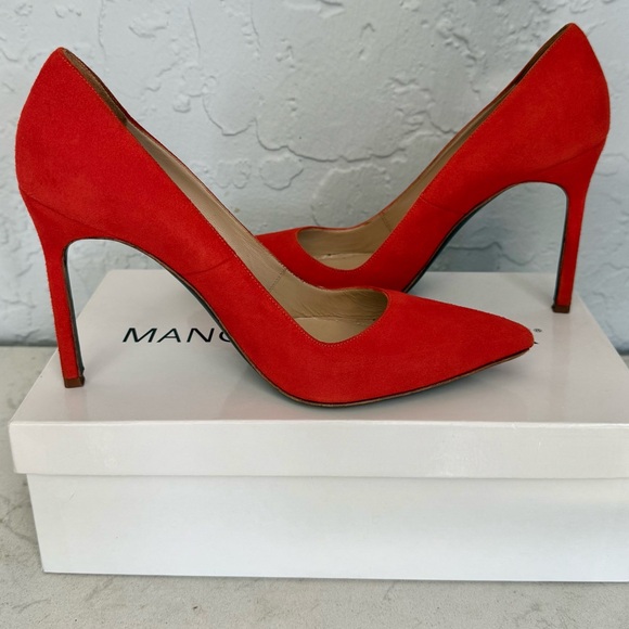 Manolo Blahnik Orange Suede Heels size 37 - Picture 5 of 12